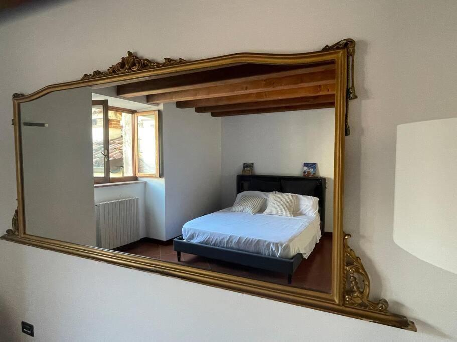 Black Mirror Verona Buitenkant foto